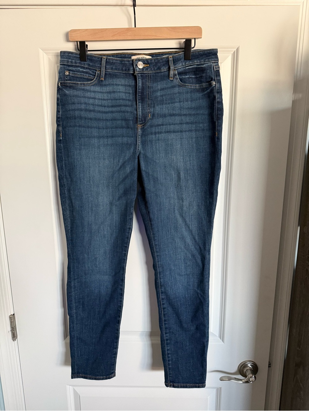 GUESS 1981 Skinny High Rise Jeans 32R Maxi Bay Medium Wash Worn Once